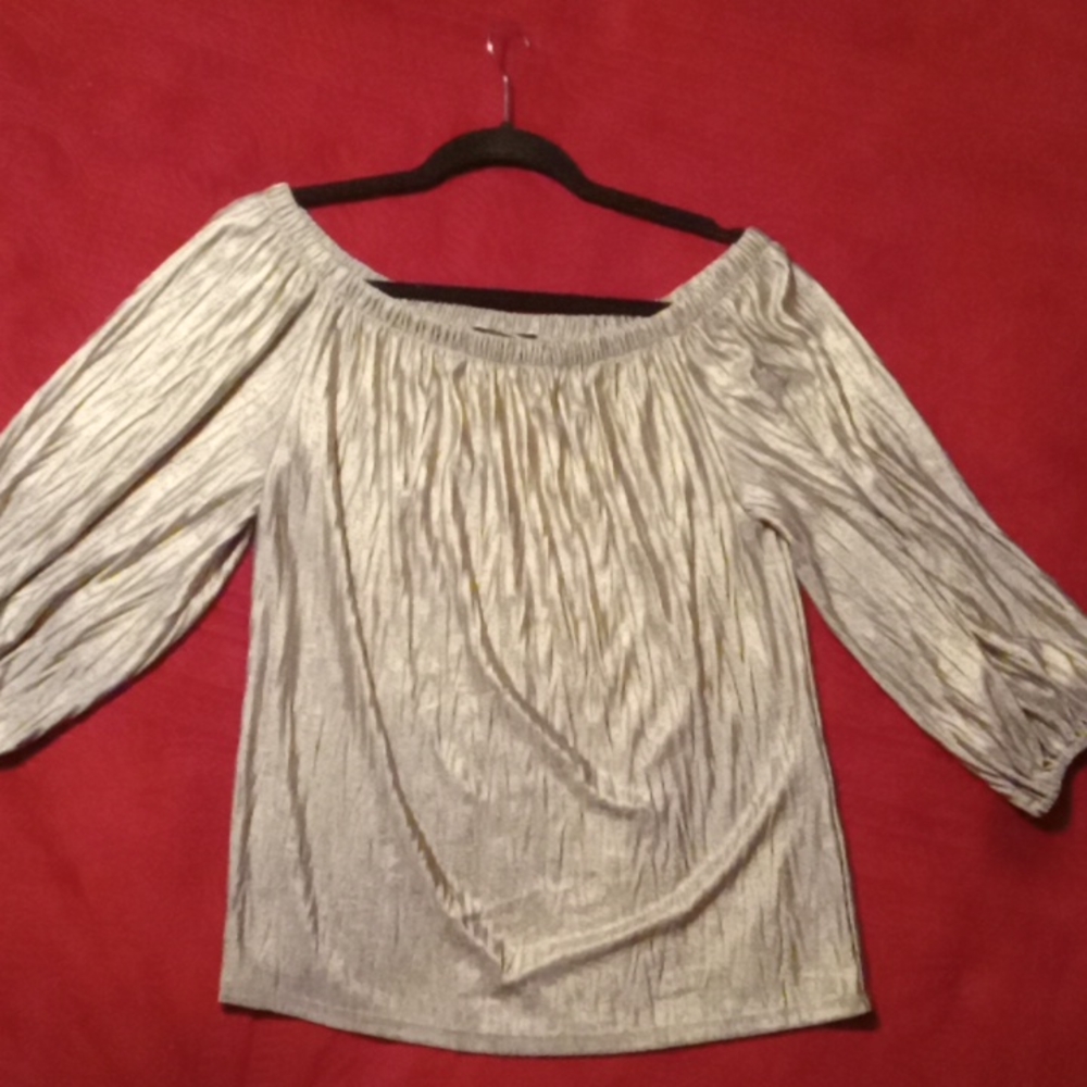 White House Black Market size small. Silver and grey metallic creped fabric top.